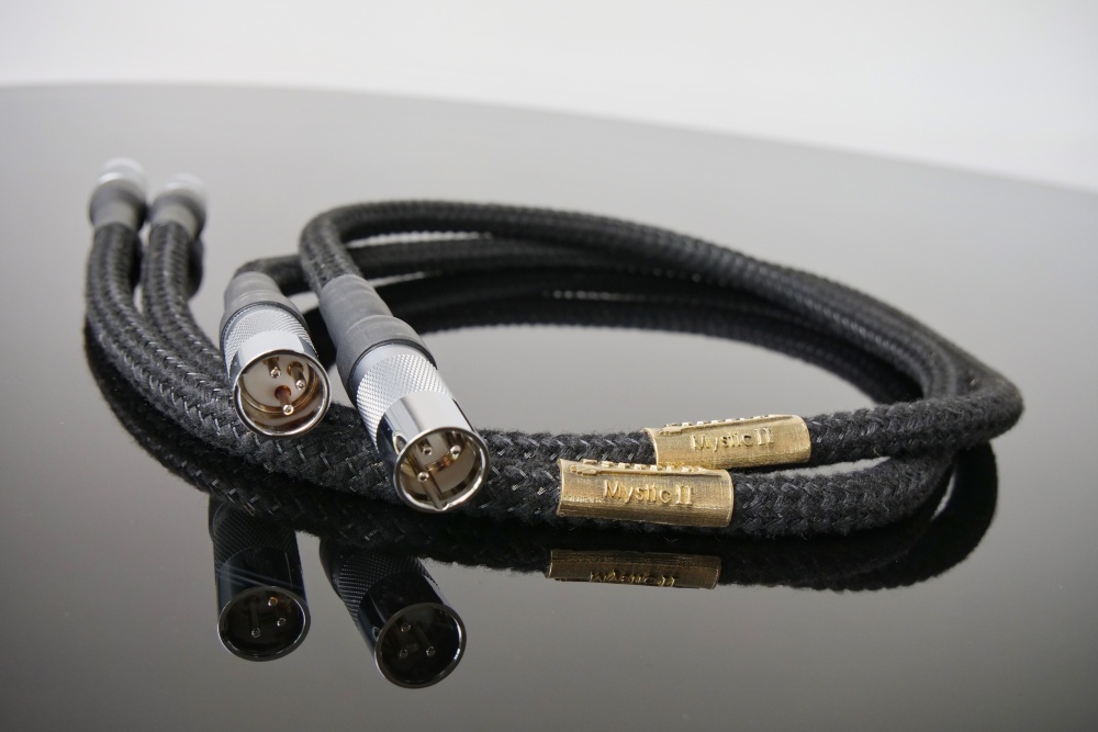 Межблочный аналоговый кабель Bazodrut Mystic II RCA_XLR (1m)