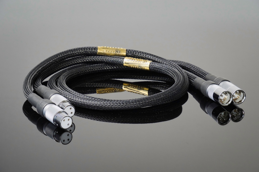 Межблочный аналоговый кабель Bazodrut Voodoo II RCA_XLR (1m)