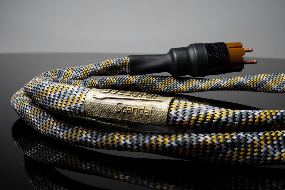 Силовой кабель Bazodrut Scandal Power (1.8m)